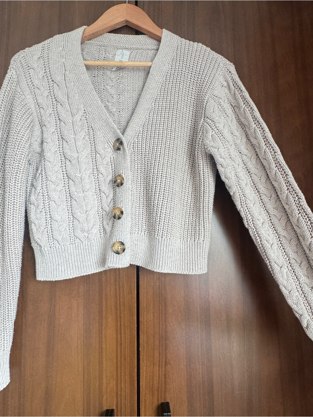 Joie Cream Cable Knit V-Neck Button-Up Cropped Cardigan medium